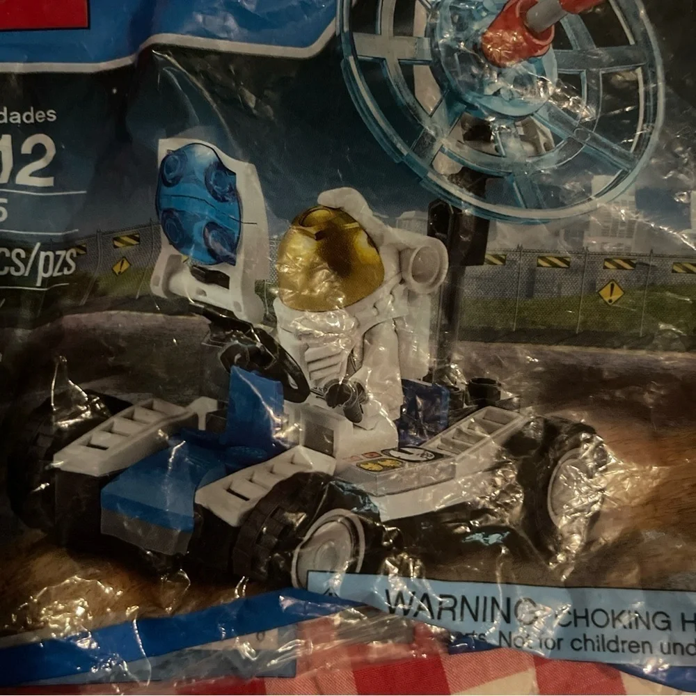 New Lego City Space Port Utility Vehicle # 30315 - Retired
